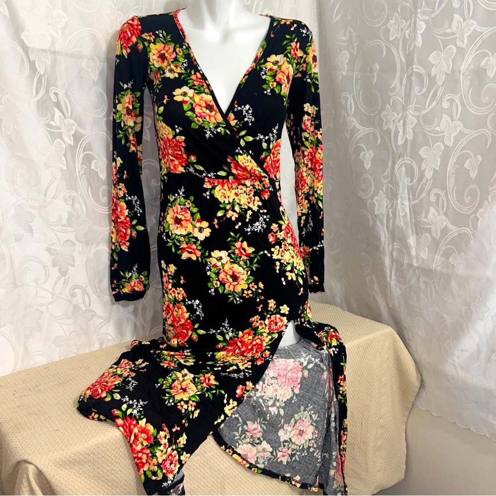 Selfridge Black Retro Floral V-Neck Stretch Maxi Dress